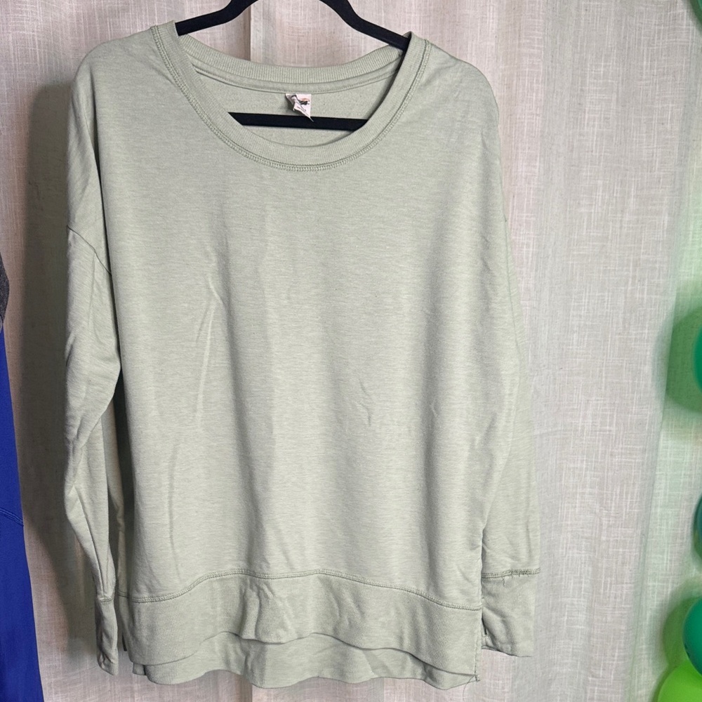 Avia Women's Light Green Top